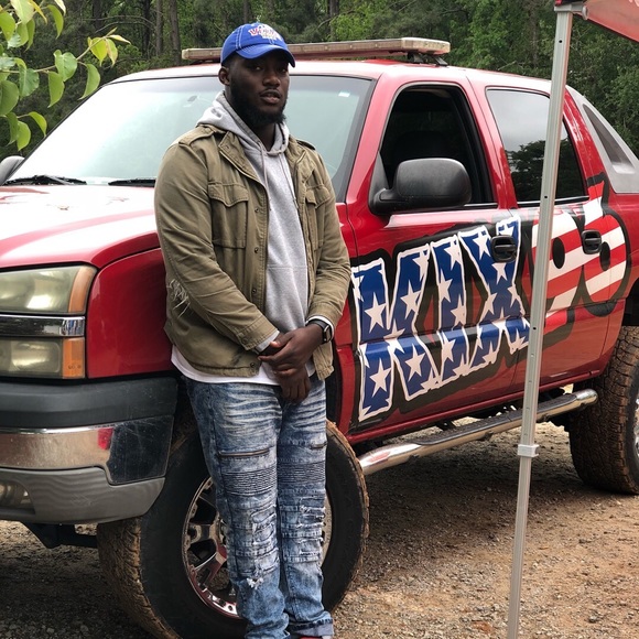 Meet your Posher, Evan - Picture 1 of 1